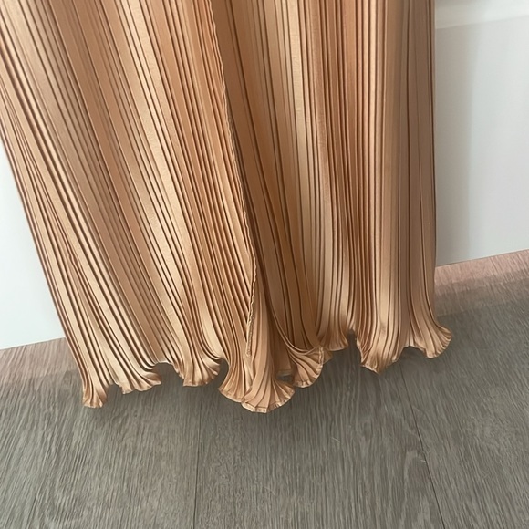 AIIFOS Phillipa Gown in Tan, Size 2 - Picture 9 of 9